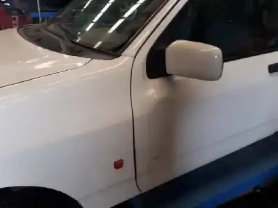 Veicolo di demolizione ford sierra berlina cl dell'anno 1989 alimentato 