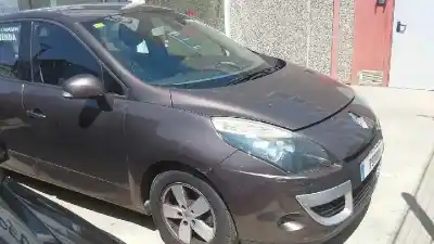 Sloopvoertuig renault scenic iii dynamique van het jaar 2009 aangedreven k9k 832