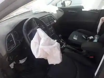 Veículo de Sucata seat leon st (5f8) reference connect do ano 2016 alimentado cyv