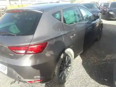 Veículo de Sucata seat leon st (5f8) reference connect do ano 2016 alimentado cyv