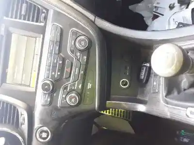 Veículo de Sucata kia optima drive do ano 2012 alimentado d4fd