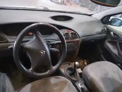 Veículo de Sucata citroen c5 berlina 2.0 hdi premier do ano 2003 alimentado rhzdw10ated