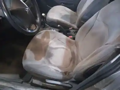 Veículo de Sucata citroen c5 berlina 2.0 hdi premier do ano 2003 alimentado rhzdw10ated