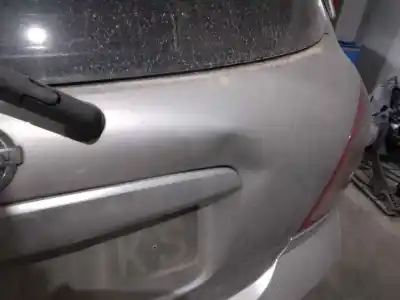 Veicolo di demolizione nissan almera (n16/e) visia dell'anno 2005 alimentato 