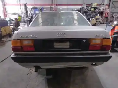 Veículo de Sucata audi 100 berlina (443) básico do ano 1989 alimentado 