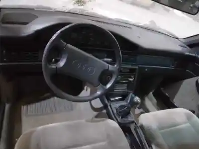 Veículo de Sucata audi 100 berlina (443) básico do ano 1989 alimentado 