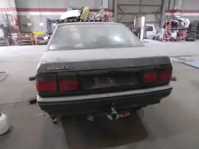 Veicolo di demolizione renault 21 berlina (b/l48) gtd dell'anno 1988 alimentato 