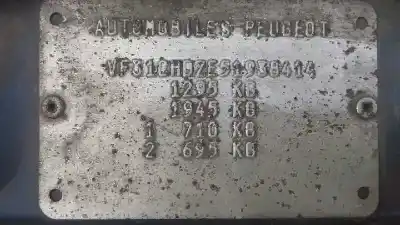 Sloopvoertuig peugeot 106 (s2) long beach van het jaar 1997 aangedreven hdz(tu1m)