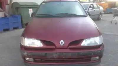 Veículo de Sucata RENAULT MEGANE I CLASSIC (LA0) 1.6e RN do ano 1997 alimentado 