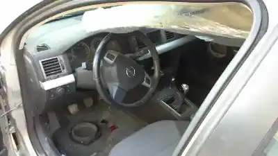 Vehicul casat opel vectra c berlina design al anului 2005 alimentat z19dt