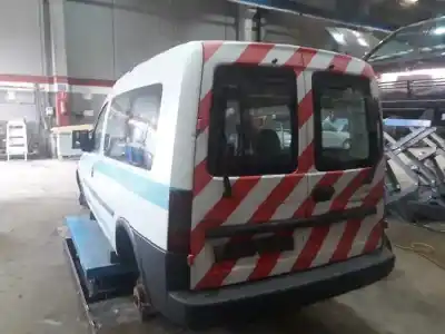 Sloopvoertuig opel combo familiar van het jaar 2006 aangedreven z17dth