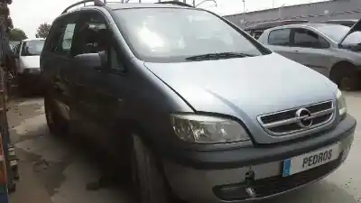 Sloopvoertuig opel zafira a elegance van het jaar 2003 aangedreven y22dtr