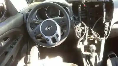 Sloopvoertuig kia venga drive van het jaar 2016 aangedreven d4fb