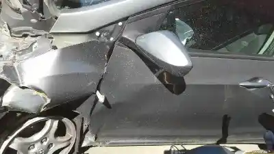 Veículo de Sucata hyundai i30 (gd) trend do ano 2013 alimentado d4fb