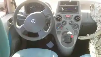 Veicolo di demolizione fiat panda (169) 1.2 8v dynamic dell'anno 2003 alimentato 188a4.000