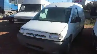 Veicolo di demolizione PEUGEOT EXPERT KASTEN STANDARD Furgón 230C dell'anno 2003 alimentato RHW