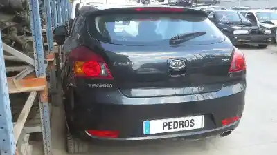 Veículo de Sucata kia cee´d emotion do ano 2008 alimentado d4fb