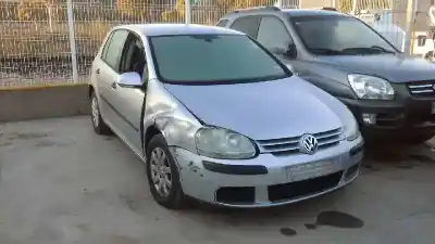 Veículo de Sucata volkswagen golf v berlina (1k1) highline do ano 2005 alimentado bkc