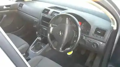 Veículo de Sucata volkswagen golf v berlina (1k1) highline do ano 2005 alimentado bkc