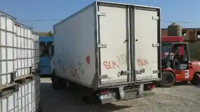 Veicolo di demolizione nissan atleon 120 atleon 120 dell'anno 2001 alimentato bd30