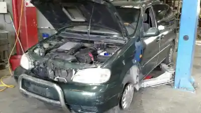 Veículo de Sucata kia carnival td ls do ano 2001 alimentado j3