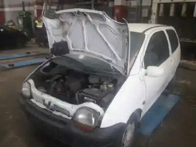 Veículo de Sucata RENAULT TWINGO (CO6) 1.2 do ano 1994 alimentado 