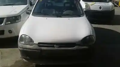 Véhicule à la ferraille OPEL CORSA B Viva de l'année 1995 alimenté 15D4EC1
