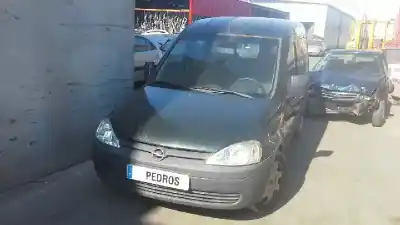 Veicolo di demolizione opel combo tour dell'anno 2002 alimentato y17dt