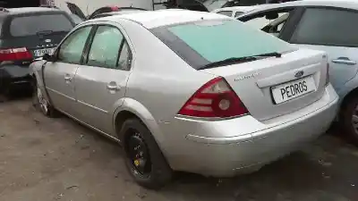 Vehicul casat FORD MONDEO BERLINA (GE) Ghia al anului 2002 alimentat FMBA