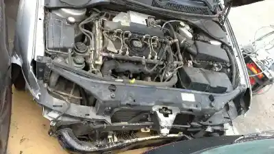 Vehicul casat ford mondeo berlina (ge) ghia al anului 2002 alimentat fmba