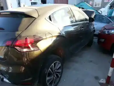 Veículo de Sucata citroen ds4 design do ano 2011 alimentado 9h05