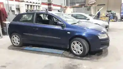 Verschrottungsfahrzeug fiat stilo (192) 1.9 jtd cat des jahres 2002 angetrieben 192a1.000