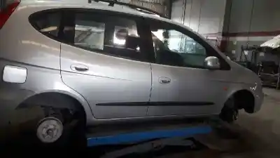Veículo de Sucata daewoo tacuma cdx do ano 2001 alimentado 