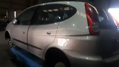 Veículo de Sucata daewoo tacuma cdx do ano 2001 alimentado 