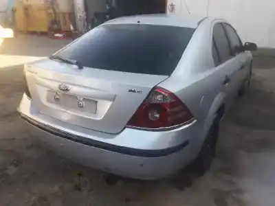 Véhicule à la ferraille ford mondeo berlina (ge) ambiente de l'année 2003 alimenté hjbb
