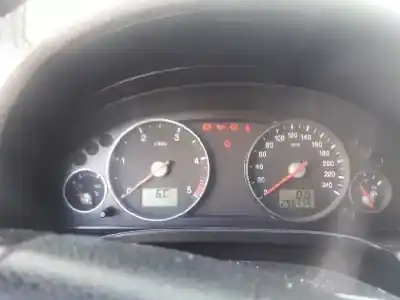 Véhicule à la ferraille ford mondeo berlina (ge) ambiente de l'année 2003 alimenté hjbb