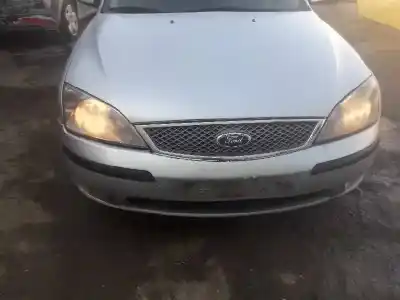 Véhicule à la ferraille ford mondeo berlina (ge) ambiente de l'année 2003 alimenté hjbb