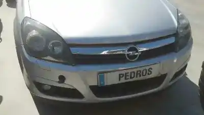 Veículo de Sucata opel astra h berlina elegance do ano 2005 alimentado z16xep