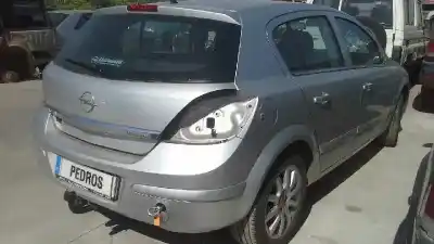 Veículo de Sucata opel astra h berlina elegance do ano 2005 alimentado z16xep