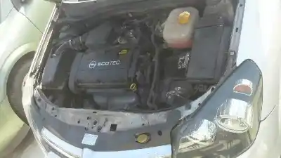 Veículo de Sucata opel astra h berlina elegance do ano 2005 alimentado z16xep