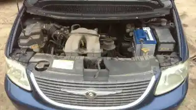 Sloopvoertuig chrysler voyager (rg) 2.4 se van het jaar 2004 aangedreven 