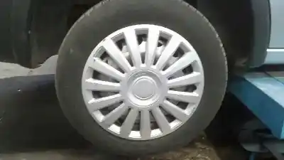 Veículo de Sucata opel combo familiar do ano 2002 alimentado y17dt