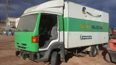 Veicolo di demolizione NISSAN ATLEON 120 ATLEON 120 dell'anno 2003 alimentato BD30