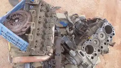 Sloopvoertuig nissan atleon 120 atleon 120 van het jaar 2003 aangedreven bd30