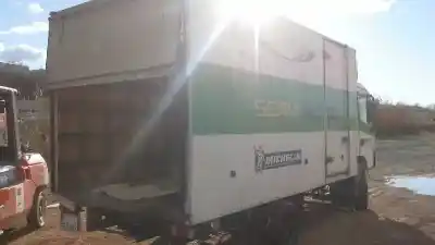 Sloopvoertuig nissan atleon 120 atleon 120 van het jaar 2003 aangedreven bd30