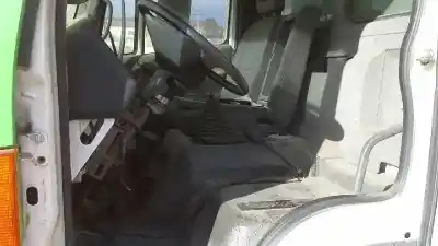 Sloopvoertuig nissan atleon 120 atleon 120 van het jaar 2003 aangedreven bd30