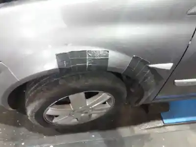 Veicolo di demolizione renault megane ii classic berlina confort dynamique dell'anno 2002 alimentato 