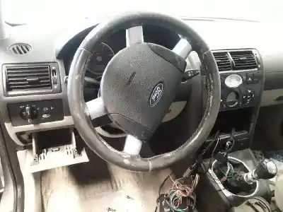 Veículo de Sucata ford mondeo berlina (ge) ghia do ano 2002 alimentado d6ba