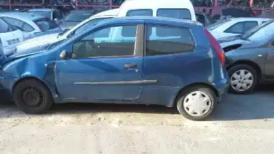 Sloopvoertuig fiat punto berlina (188) 1.9 jtd active van het jaar 1999 aangedreven 188a3000