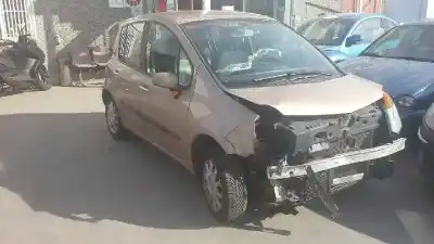 Scrapping Vehicle RENAULT MODUS Confort Dynamique of the year 2005 powered K9K 750